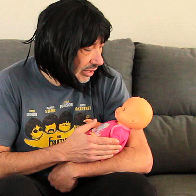 Madre preocupada por el PIN parental de su hijo